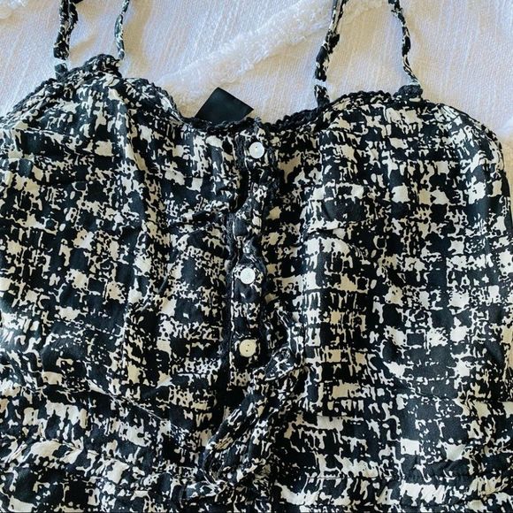 Eye candy Spaghetti strap romper shorts small EUC - Picture 3 of 5